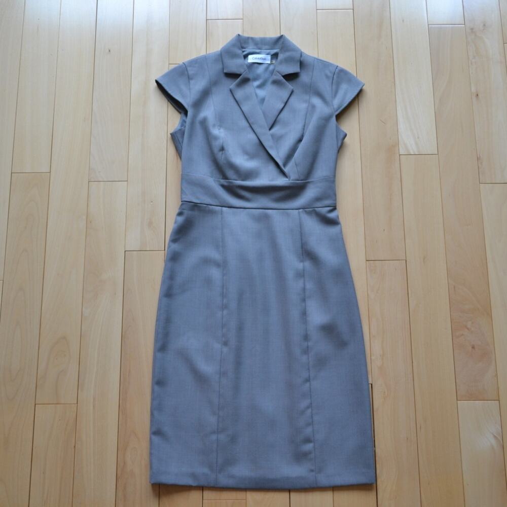 Calvin Klein Sheath Dress Wrap Style Bodice Cap Sleeves Notched Collar Size 2P